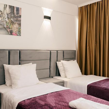 Hotel Lajka Luxury Ulcinj Bagian luar foto