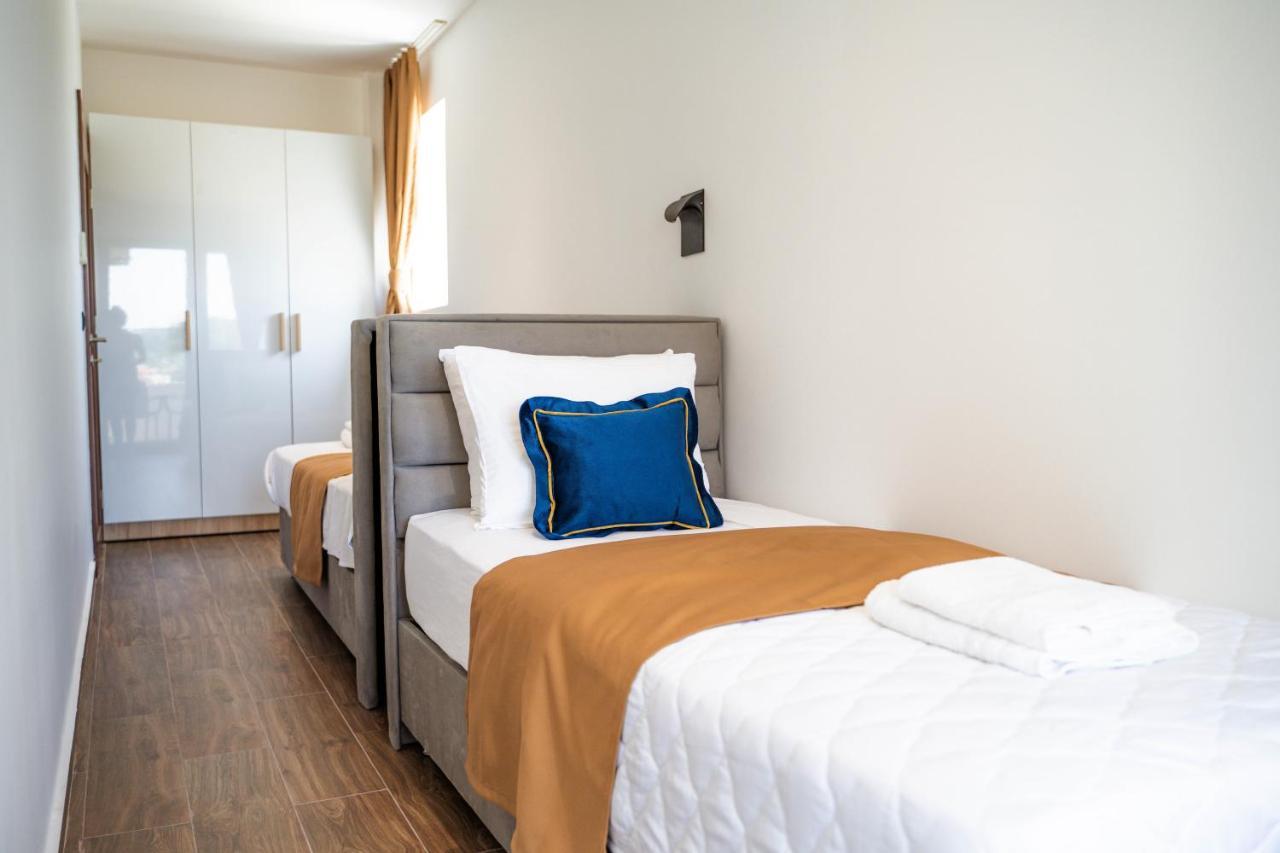 Hotel Lajka Luxury Ulcinj Bagian luar foto