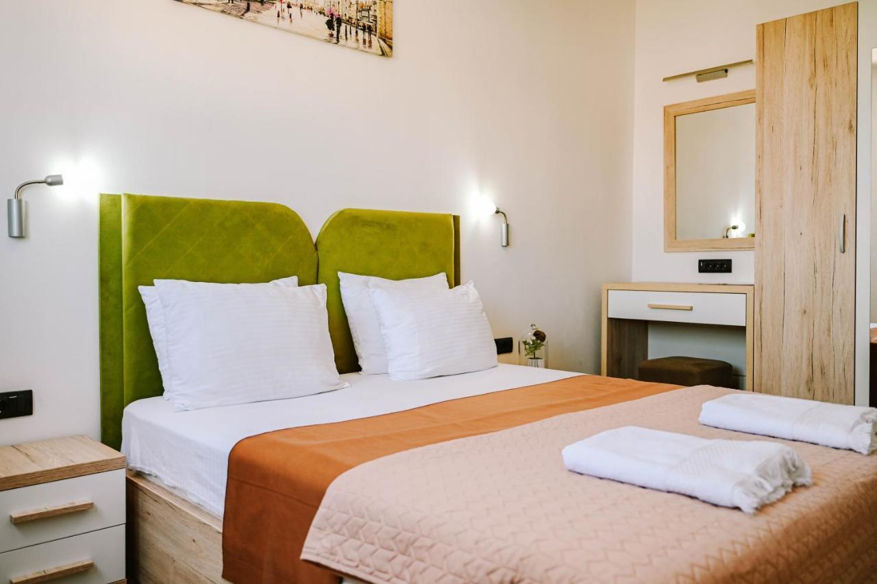 Hotel Lajka Luxury Ulcinj Bagian luar foto
