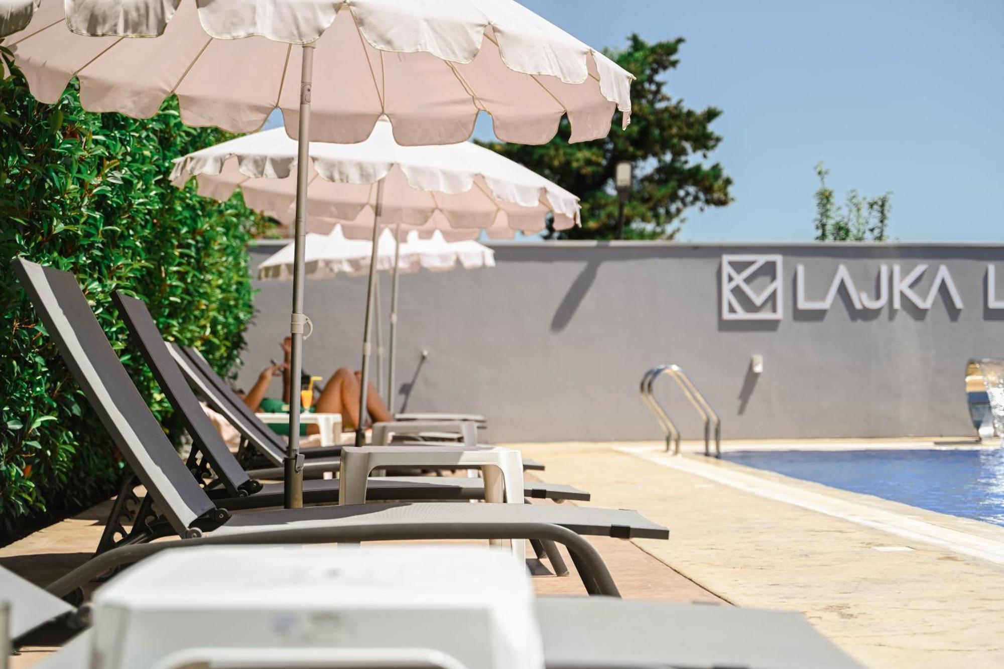 Hotel Lajka Luxury Ulcinj Bagian luar foto