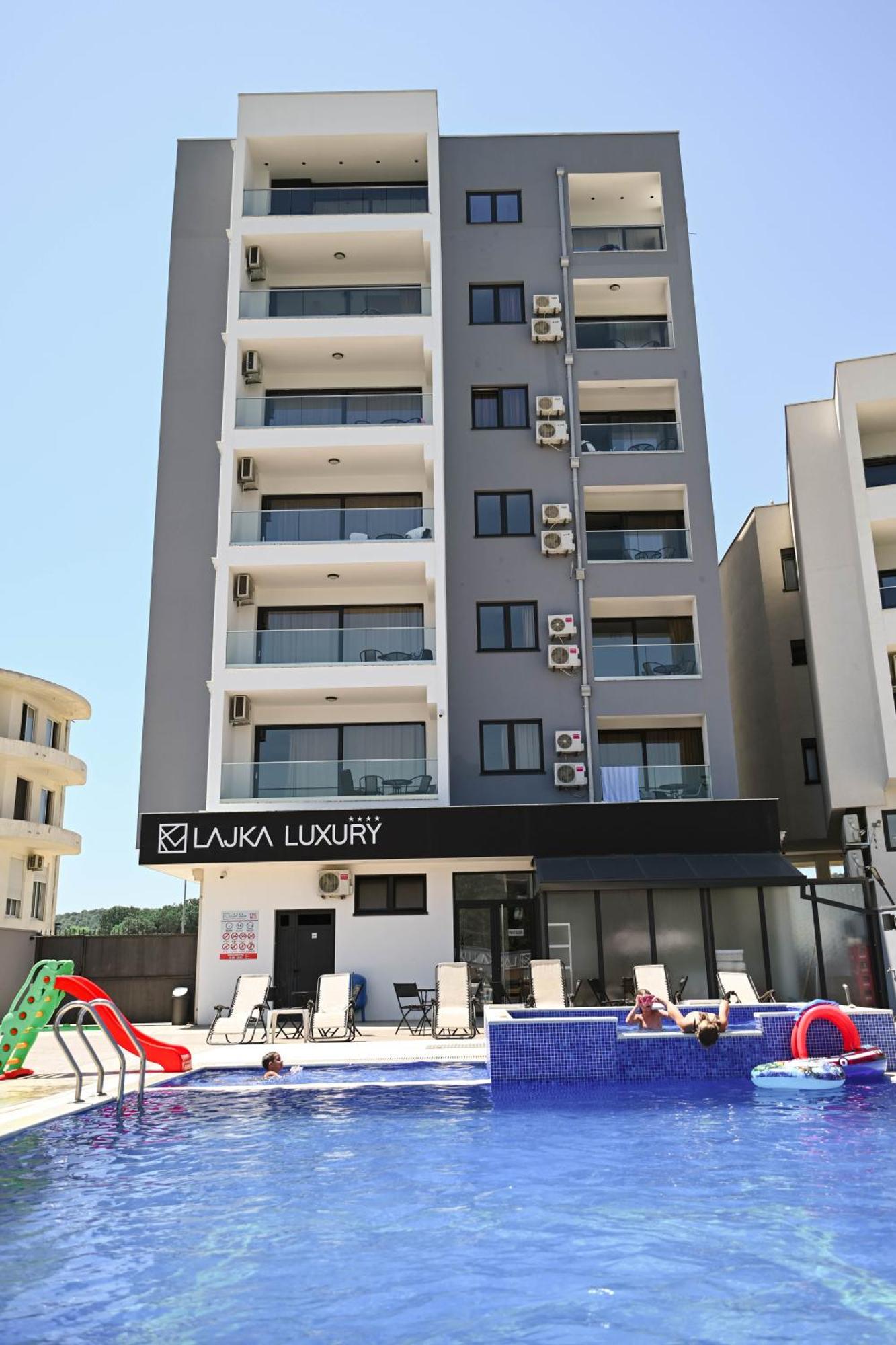 Hotel Lajka Luxury Ulcinj Bagian luar foto