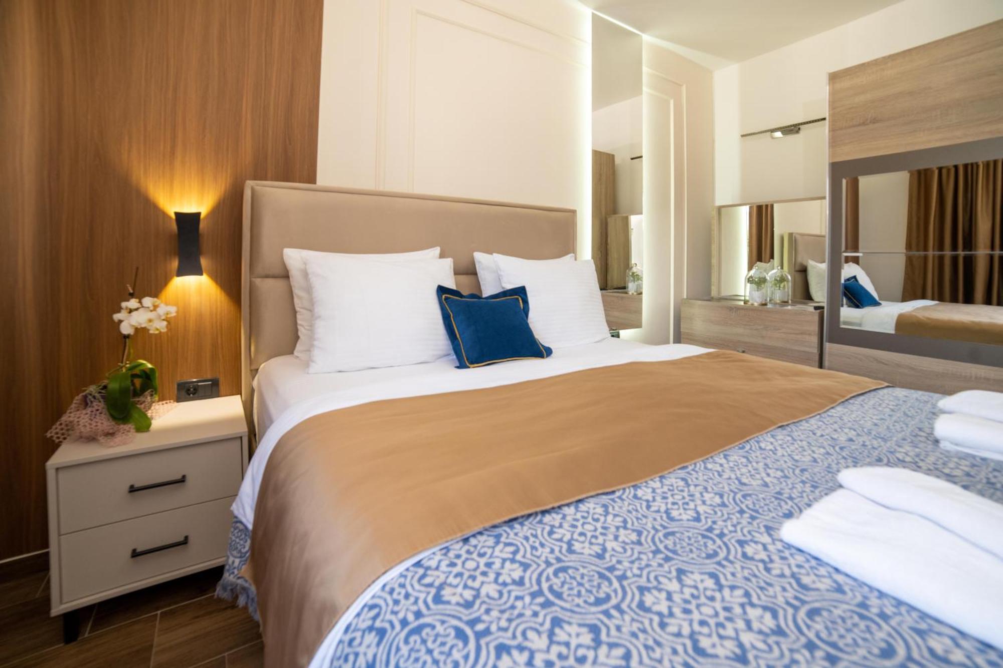 Hotel Lajka Luxury Ulcinj Bagian luar foto