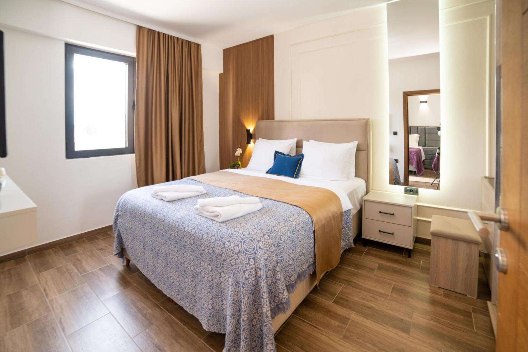 Hotel Lajka Luxury Ulcinj Bagian luar foto