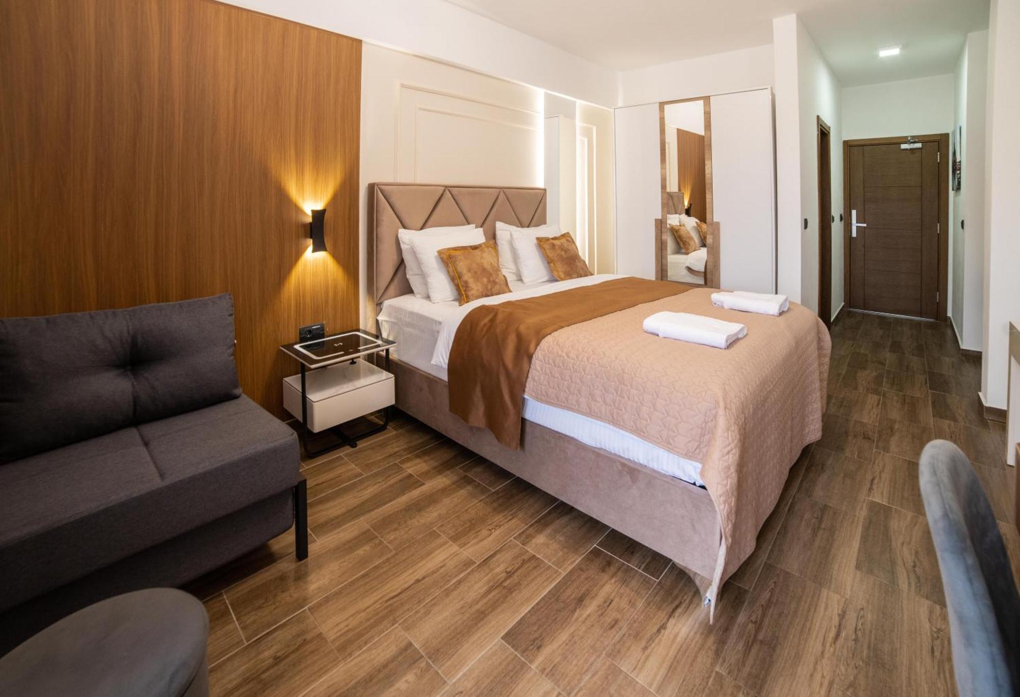 Hotel Lajka Luxury Ulcinj Bagian luar foto