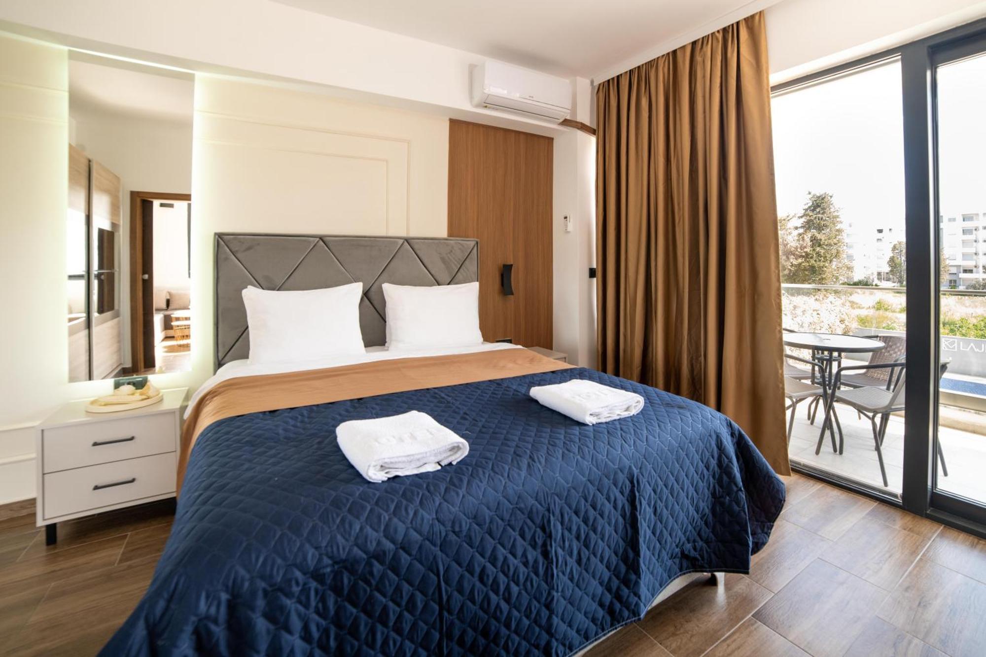 Hotel Lajka Luxury Ulcinj Bagian luar foto